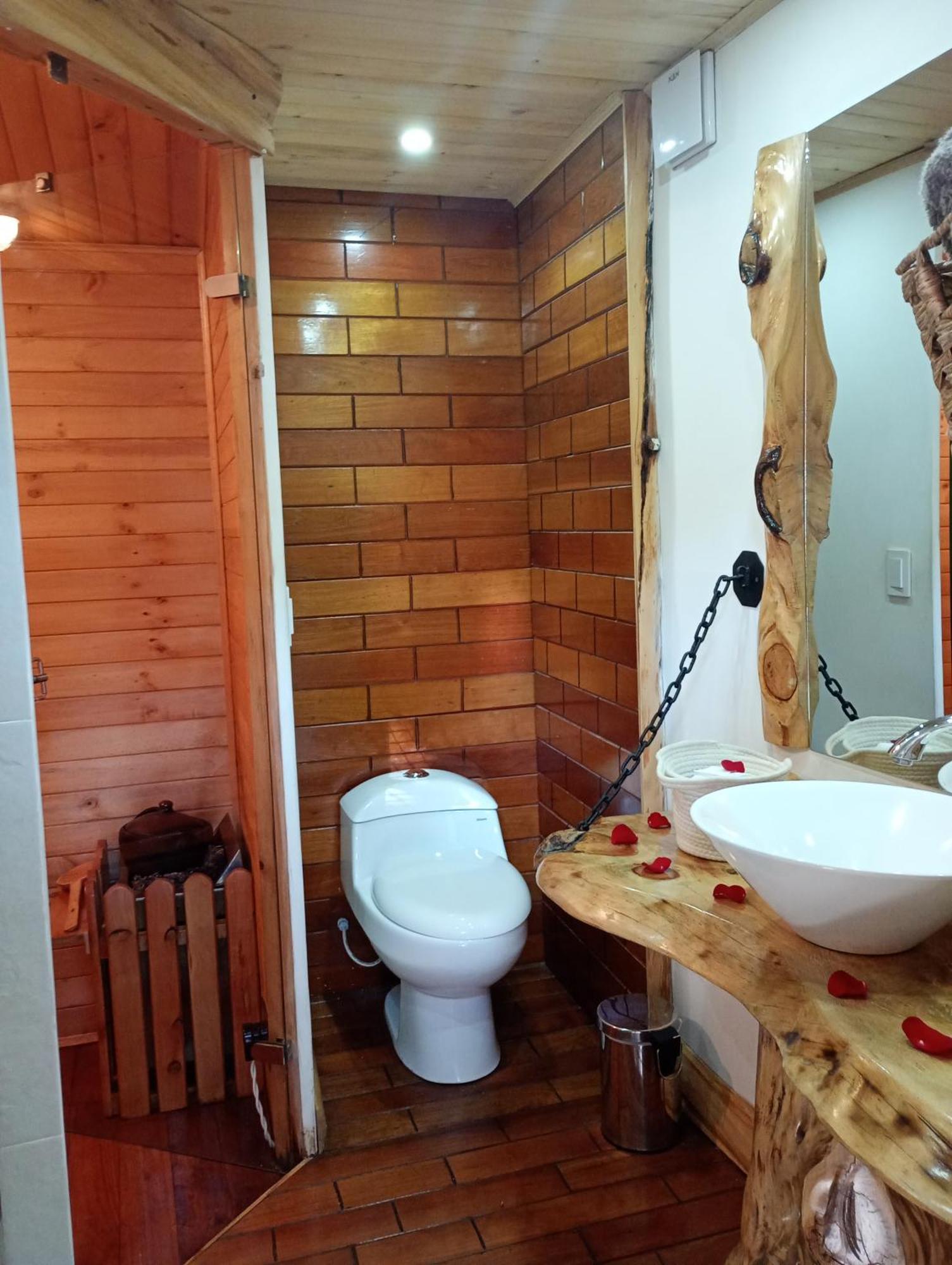 Chalet En El Pinar La Calera